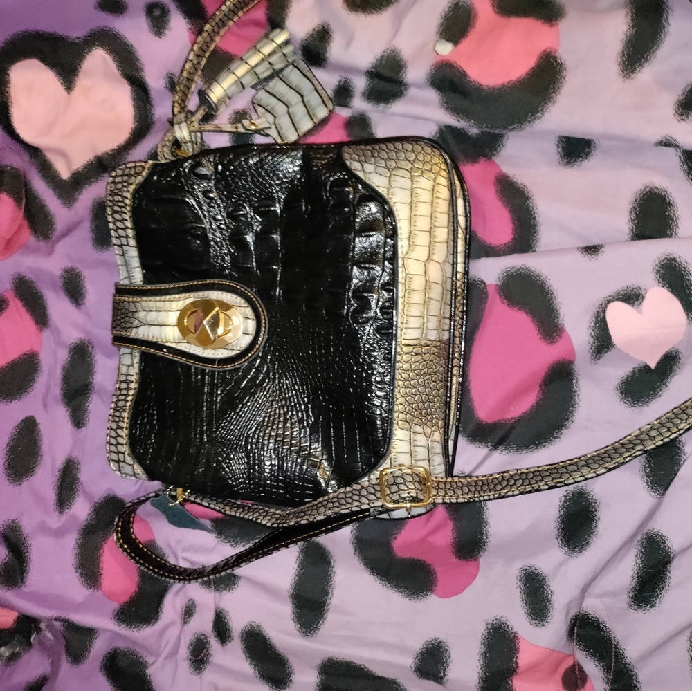 Purse - Picture 3 of 3